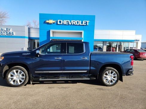 Certified 2022 Chevrolet Silverado 1500 High Country w/ High Country Premium Package image 1