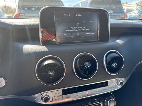 Used 2018 Kia Stinger GT image 38