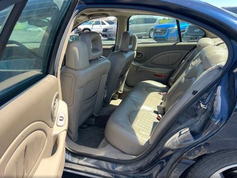 Used 2002 Pontiac Bonneville SLE w/ Heat & Seat Pkg FWD image 11