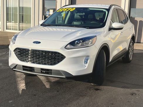 Used 2022 Ford Escape SEL image 5