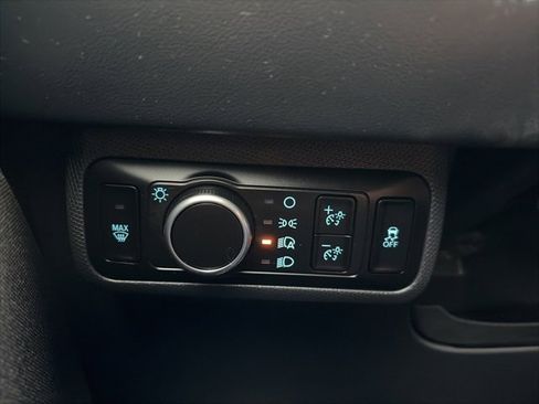 Used 2022 Ford Mustang Mach-E Select image 22