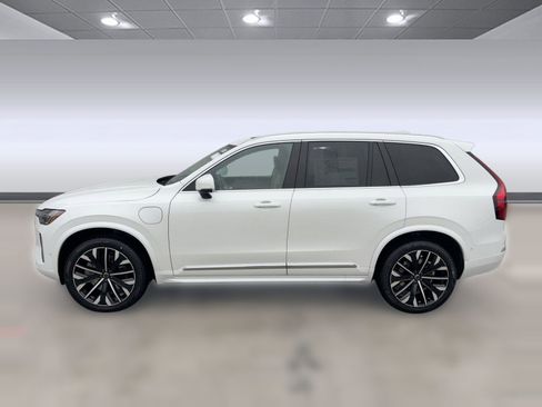 New 2026 Volvo XC90 T8 Ultra w/ Protection Package Premier AWD/4WD image 2