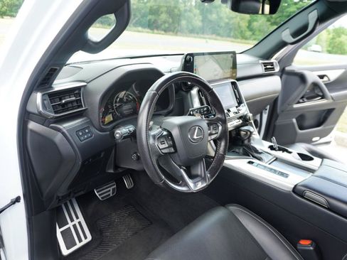 Used 2023 Lexus LX 600 F Sport w/ Accessory Package (Z1) AWD/4WD image 37