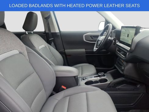 Used 2025 Ford Bronco Sport Badlands image 11