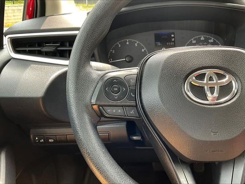 Used 2023 Toyota Corolla LE FWD image 23