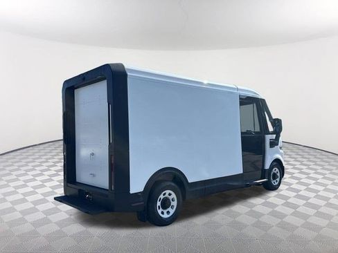 Used 2024 Chevrolet Brightdrop 400 w/ Commercial Equipment Package AWD/4WD image 6