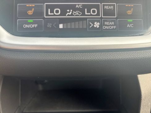 Used 2023 Subaru Ascent Premium w/ Convenience Package AWD/4WD image 17