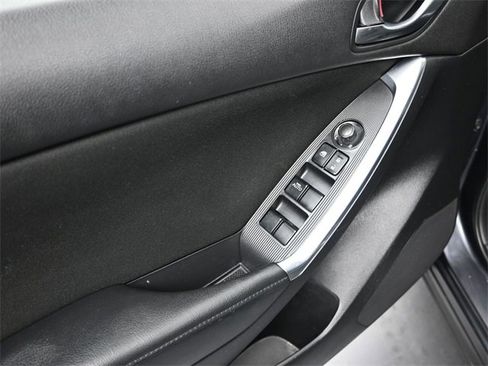 Used 2015 MAZDA CX-5 Touring image 19