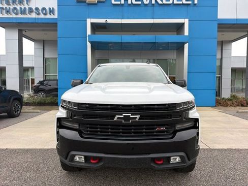 Used 2020 Chevrolet Silverado 1500 LT Trail Boss w/ Convenience Package AWD/4WD image 2