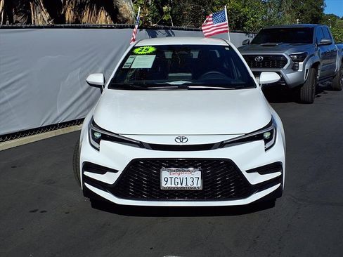 Certified 2025 Toyota Corolla SE image 2