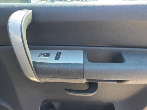 Used 2009 GMC Sierra 1500 SLE w/ Convenience Package image 15