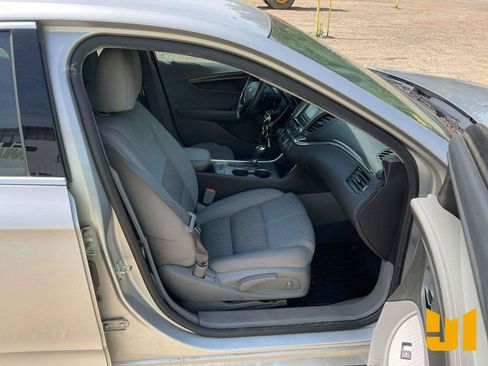 Used 2017 Chevrolet Impala LS FWD image 7