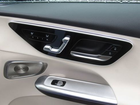 New 2026 Mercedes-Benz GLC 300 4MATIC image 21