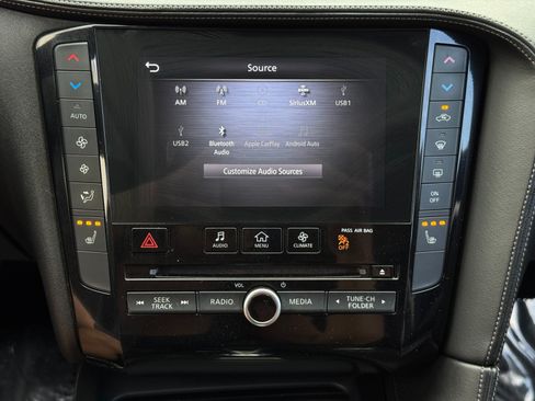 Used 2020 INFINITI QX50 Luxe w/ Navigation Package FWD image 30