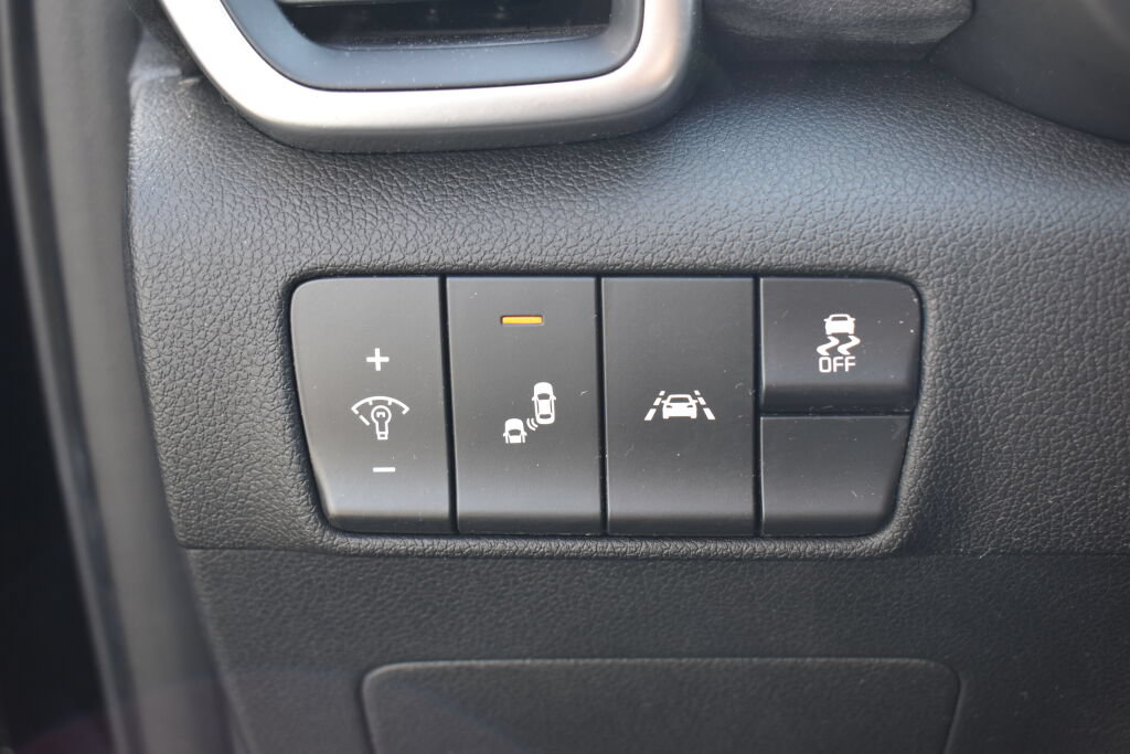 Used 2018 Kia Sportage LX w/ LX Technology Package AWD/4WD image 14