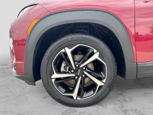 Used 2021 Chevrolet TrailBlazer RS w/ Convenience Package FWD image 18