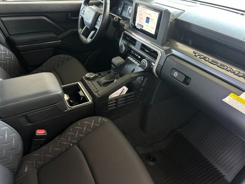 New 2026 Toyota Tacoma SR5 AWD/4WD image 15