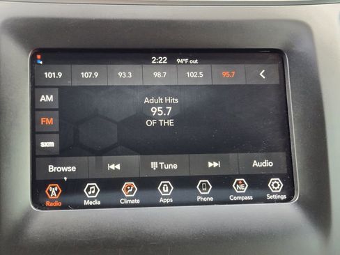 Used 2020 Jeep Cherokee Latitude Plus image 21