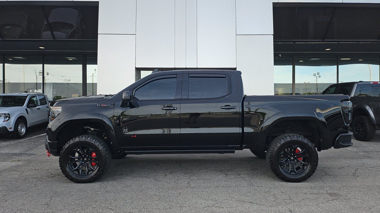 Used 2025 GMC Sierra 1500 AT4 w/ AT4 Premium Package AWD/4WD image 3
