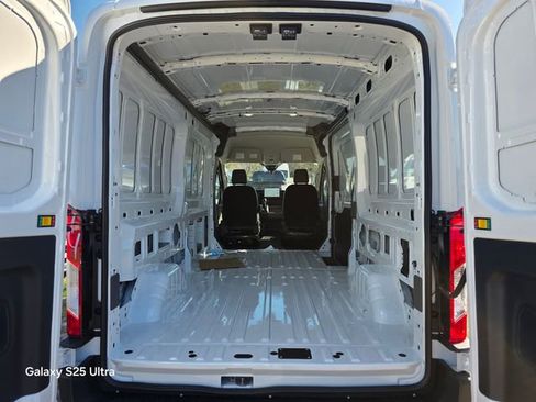New 2026 Ford Transit 250 148 Medium Roof image 28