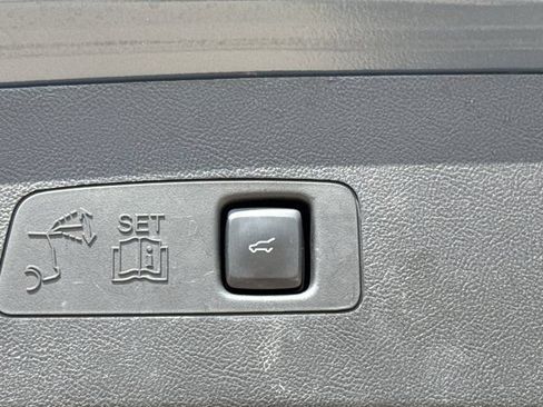 Used 2023 Lincoln Corsair Reserve w/ Equipment Group 201A AWD/4WD image 11
