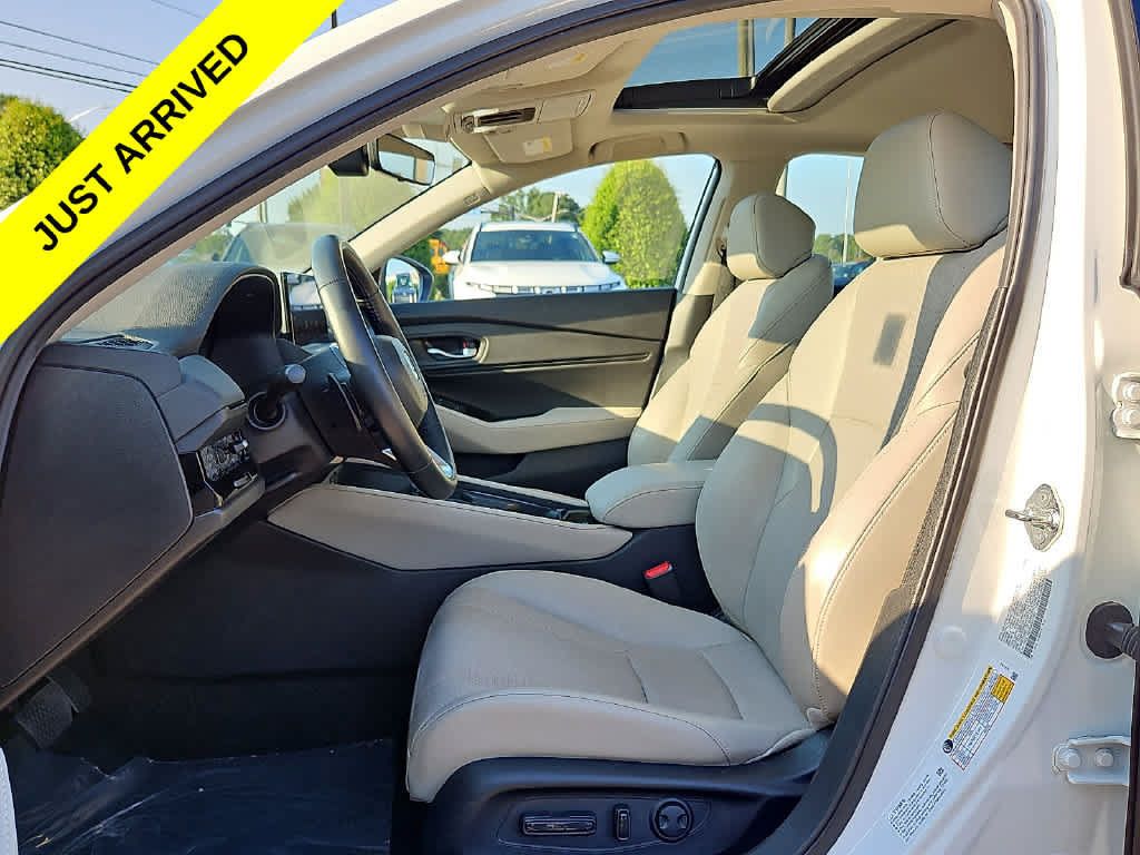 Used 2024 Honda Accord Touring image 12