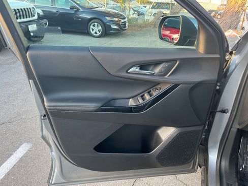 Used 2025 Chevrolet Equinox LT image 20