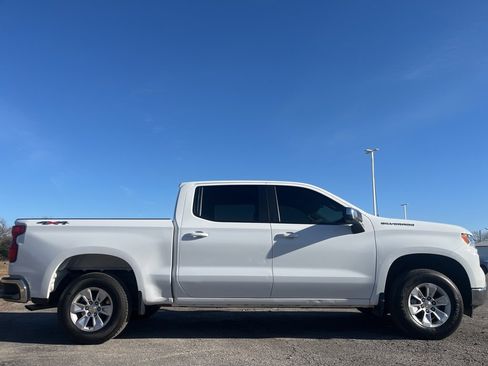 Used 2025 Chevrolet Silverado 1500 LT image 4