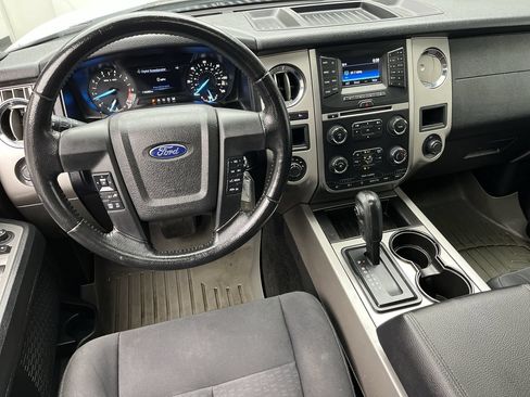 Used 2017 Ford Expedition XLT AWD/4WD image 15