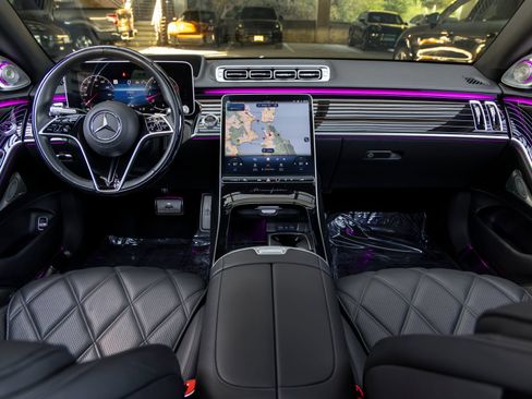 Used 2024 Mercedes-Benz Maybach S 680 4MATIC image 52