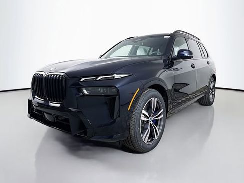 New 2026 BMW X7 xDrive40i w/ M Sport Package image 3