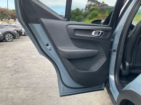 Used 2021 Volvo XC40 P8 Recharge AWD/4WD image 38