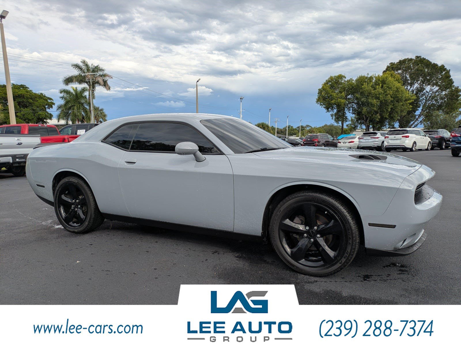 Used 2021 Dodge Challenger SXT w/ Driver Convenience Group RWD image 1