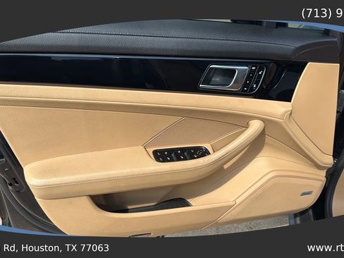 Used 2017 Porsche Panamera image 18