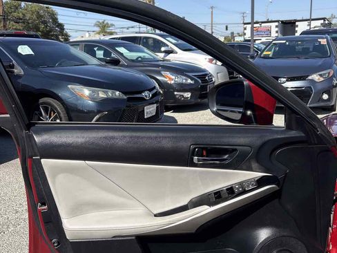 Used 2015 Lexus IS 250 RWD image 5