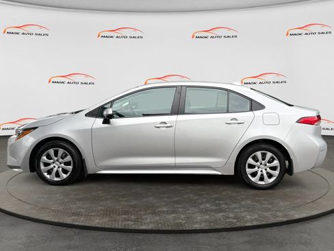 Used 2024 Toyota Corolla LE FWD image 7