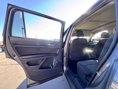 Used 2018 Volkswagen Atlas Launch Edition image 23