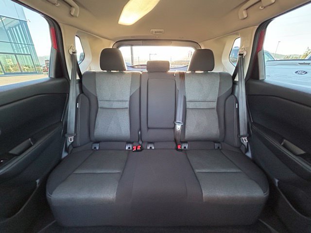 Used 2025 Nissan Rogue SV AWD/4WD image 33