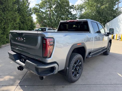 New 2026 GMC Sierra 2500 AT4 w/ AT4 Premium Plus Package AWD/4WD image 11