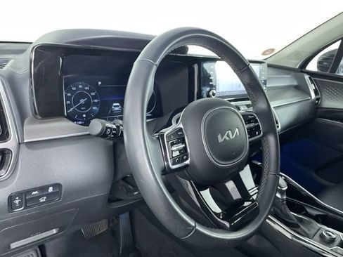 Used 2023 Kia Sorento SX AWD/4WD image 29