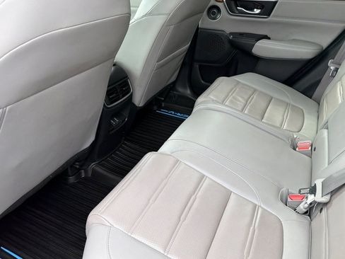 Used 2018 Honda CR-V Touring image 11