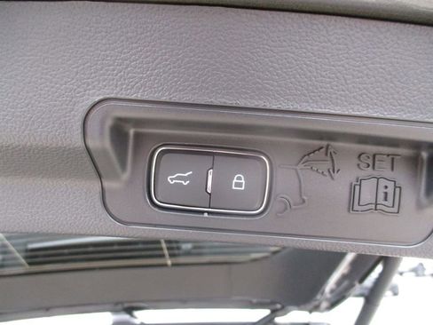 New 2026 Ford Explorer ST-Line w/ ST-Line Street Pack image 5