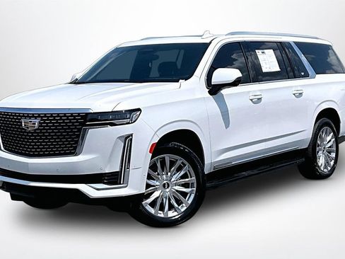 Used 2024 Cadillac Escalade ESV Premium Luxury AWD/4WD image 3