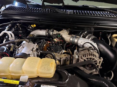Used 2001 Ford F350 Lariat AWD/4WD image 47