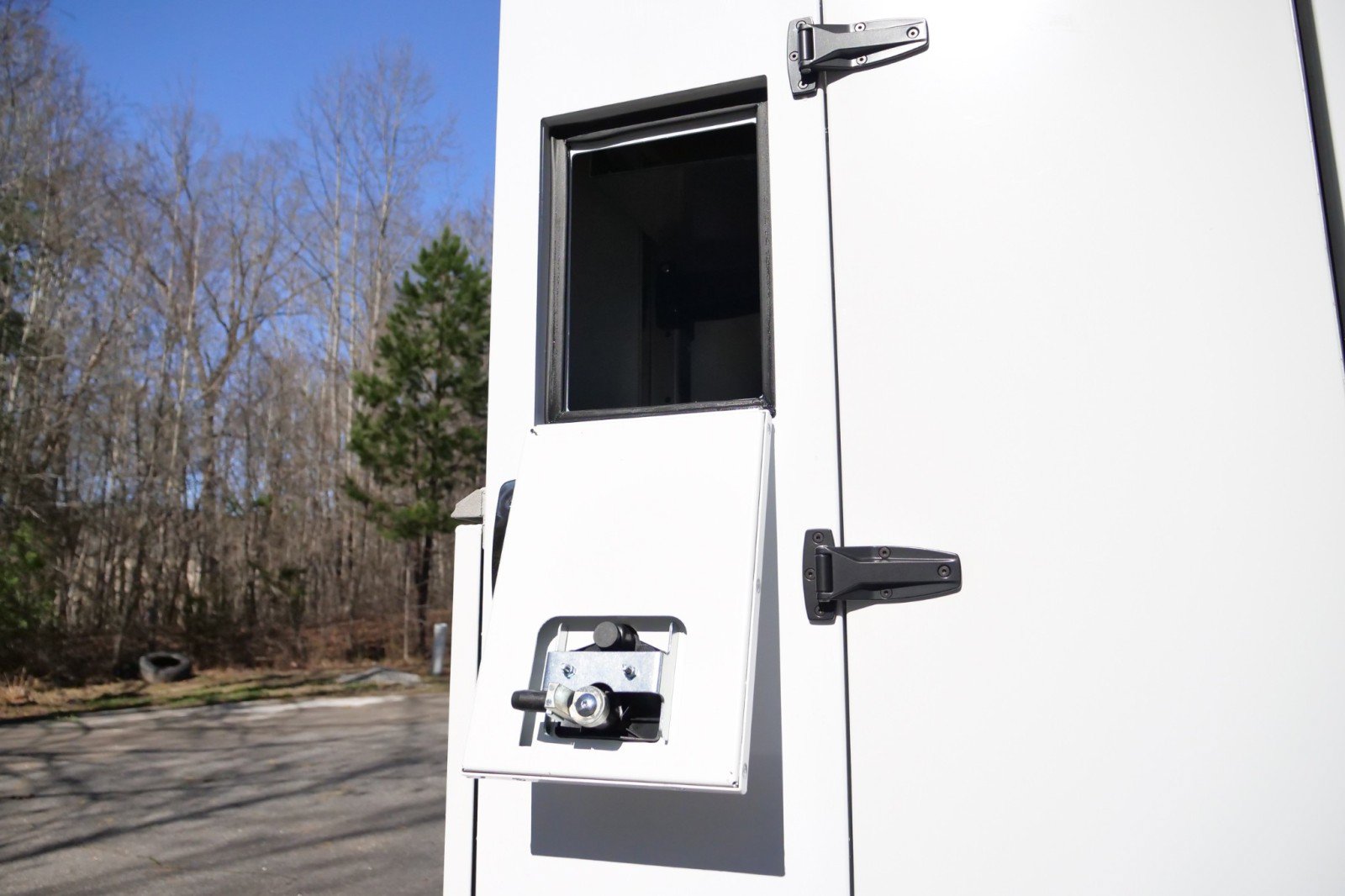 Used 2024 Ford Transit 350 AWD w/ Exterior Upgrade Package image 27