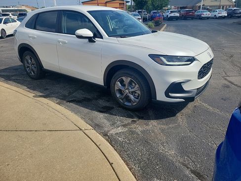 New 2026 Honda HR-V LX image 3
