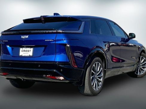 Used 2024 Cadillac Lyriq Sport AWD/4WD image 13