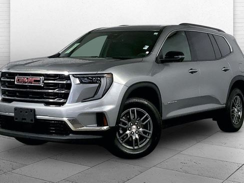 Used 2025 GMC Acadia Elevation FWD image 12
