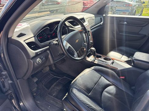 Used 2013 Chevrolet Traverse LT AWD/4WD image 9