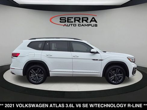 Used 2021 Volkswagen Atlas SE w/ Panoramic Sunroof Package AWD/4WD image 14
